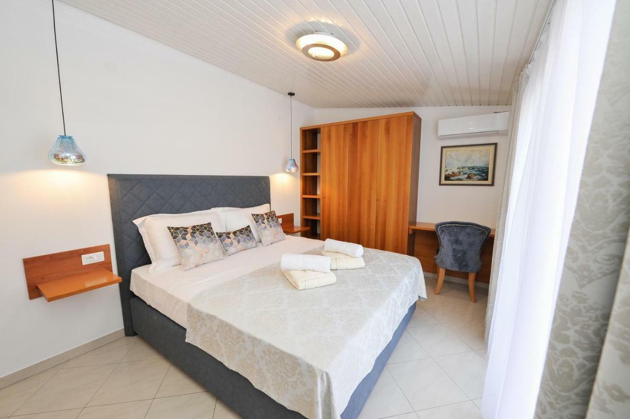 Private Oasis-Villa Sandina Split Exterior photo